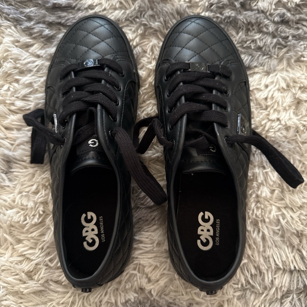 GBG Quilted Black Sneakers